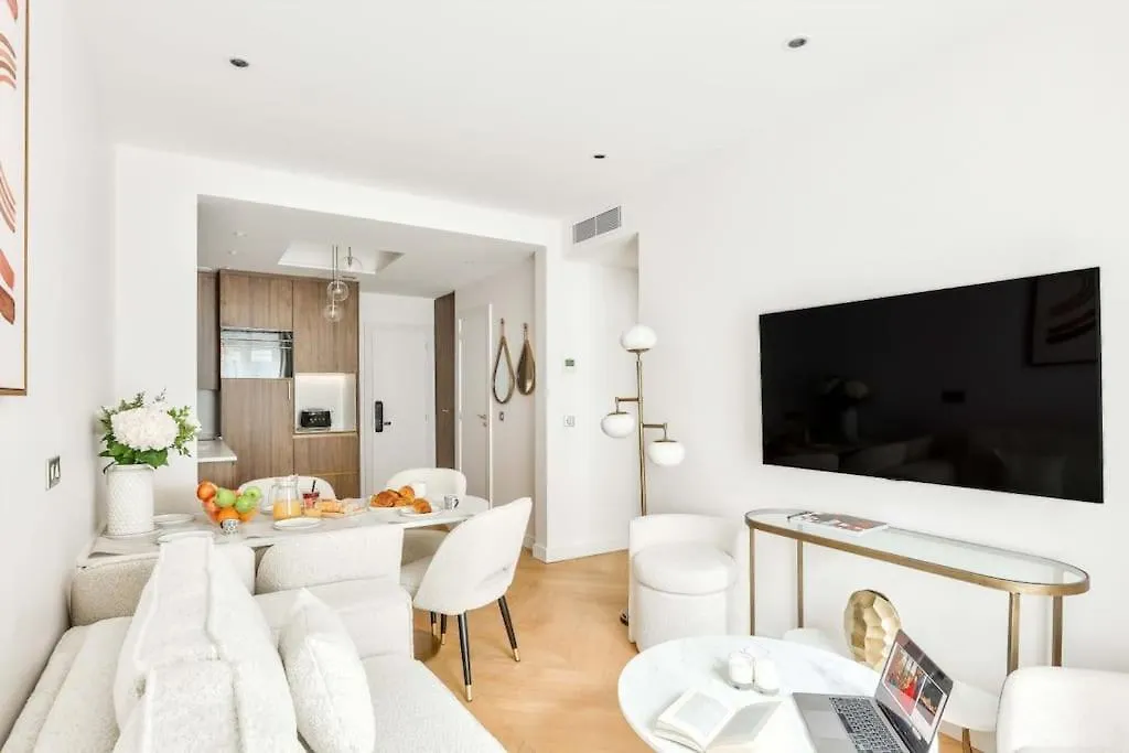 Magnificent Family Flat - Le Marais - With Ac Appartement Parijs 0*,  Frankrijk