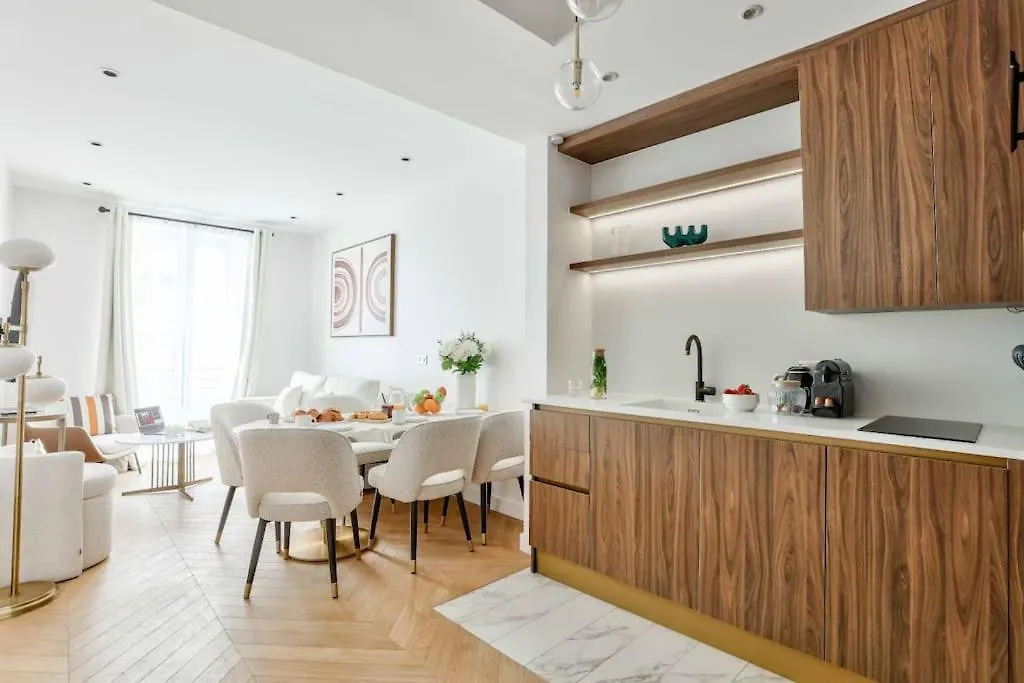 Magnificent Family Flat - Le Marais - With Ac location